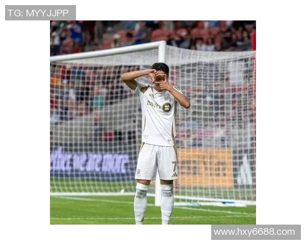 切尔西友谊赛大胜热刺帽子戏法引发全场狂欢精彩瞬间回顾