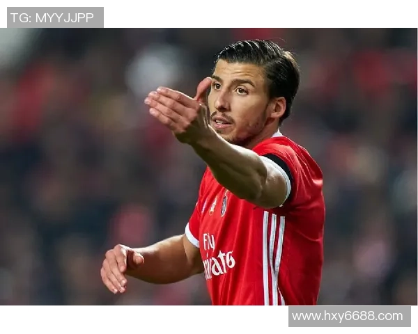 本菲卡惊艳世界杯战胜莱比锡全场沸腾转会传闻不断涌现