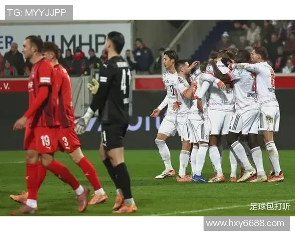 德甲焦点战：AC米兰大胜拜仁引发争议判罚全场沸腾