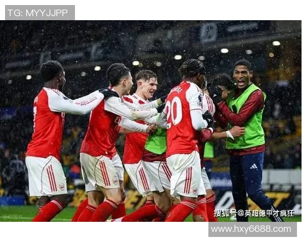 欧冠激战：里昂与阿森纳战成平局争议判罚引发全场热议